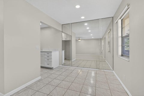 Tiny photo for 149 Hastings I, West Palm Beach, FL 33417 (MLS # B26090820)