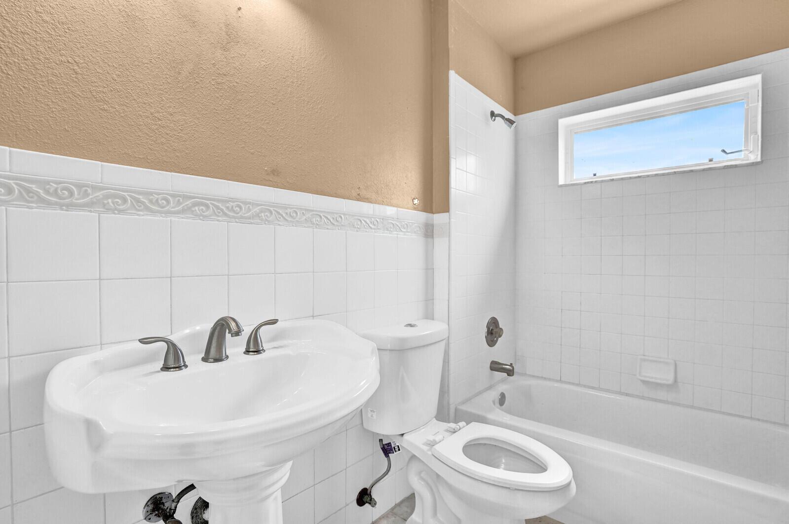 CRESTWOOD UNIT 1 PL 5 - Residential