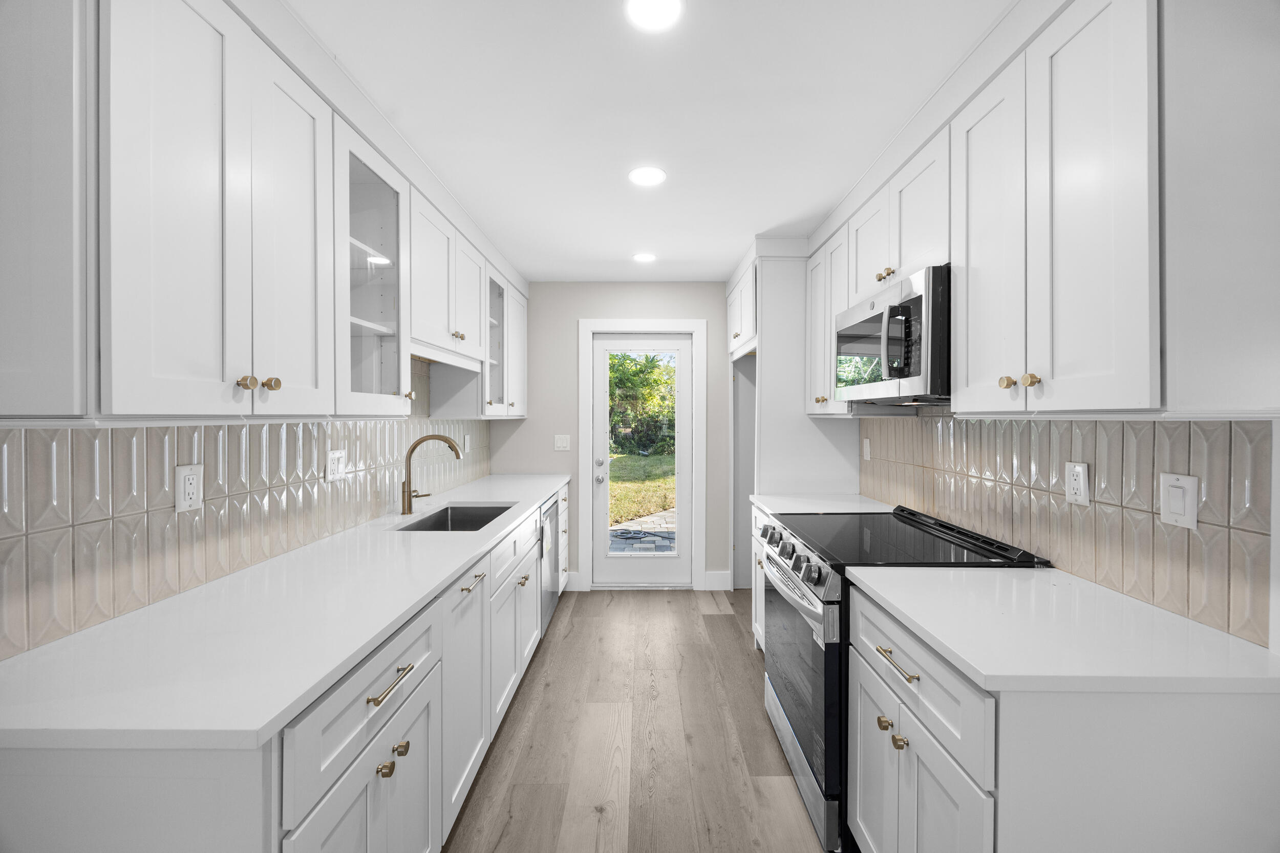 LAKEVIEW PARK AT RIVIERA - Residential
