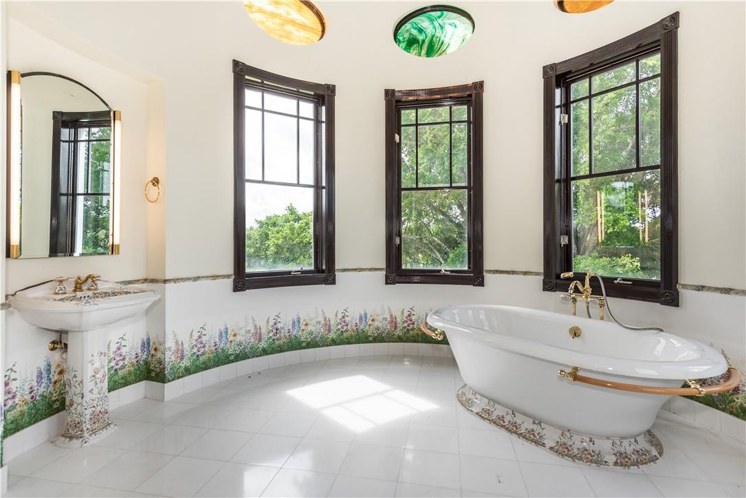 Sunshine Ranches - Residential