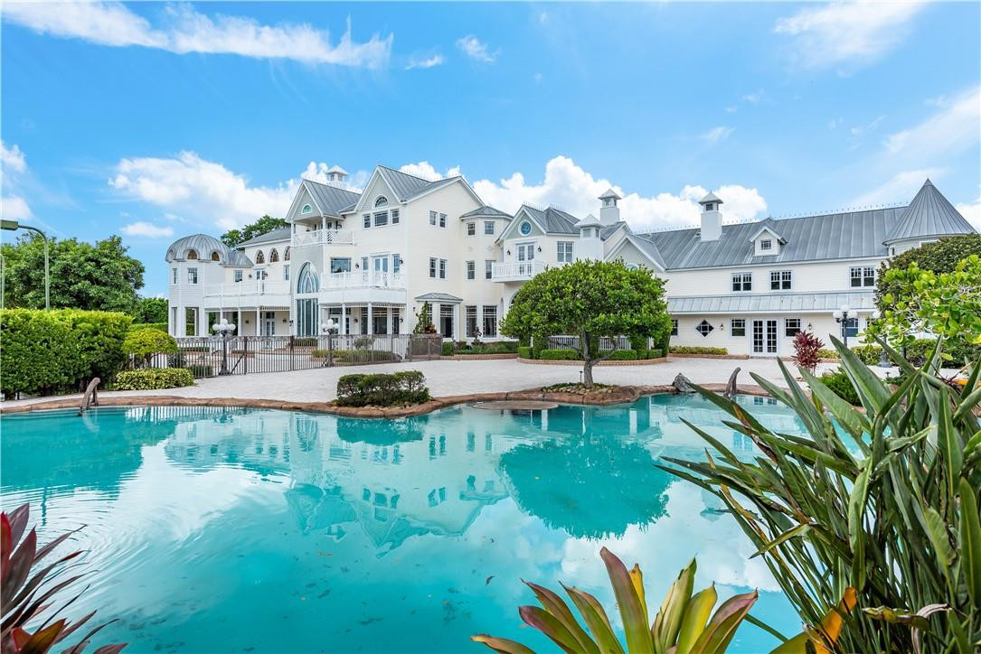 Sunshine Ranches - Residential