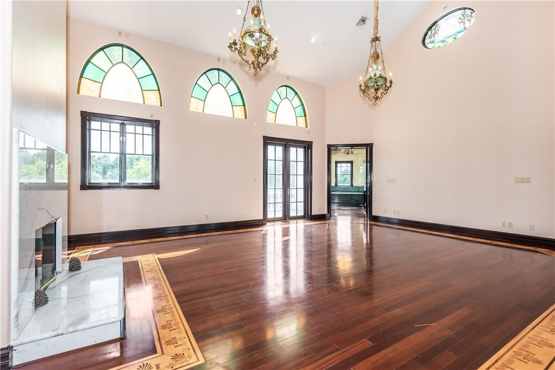 Sunshine Ranches - Residential