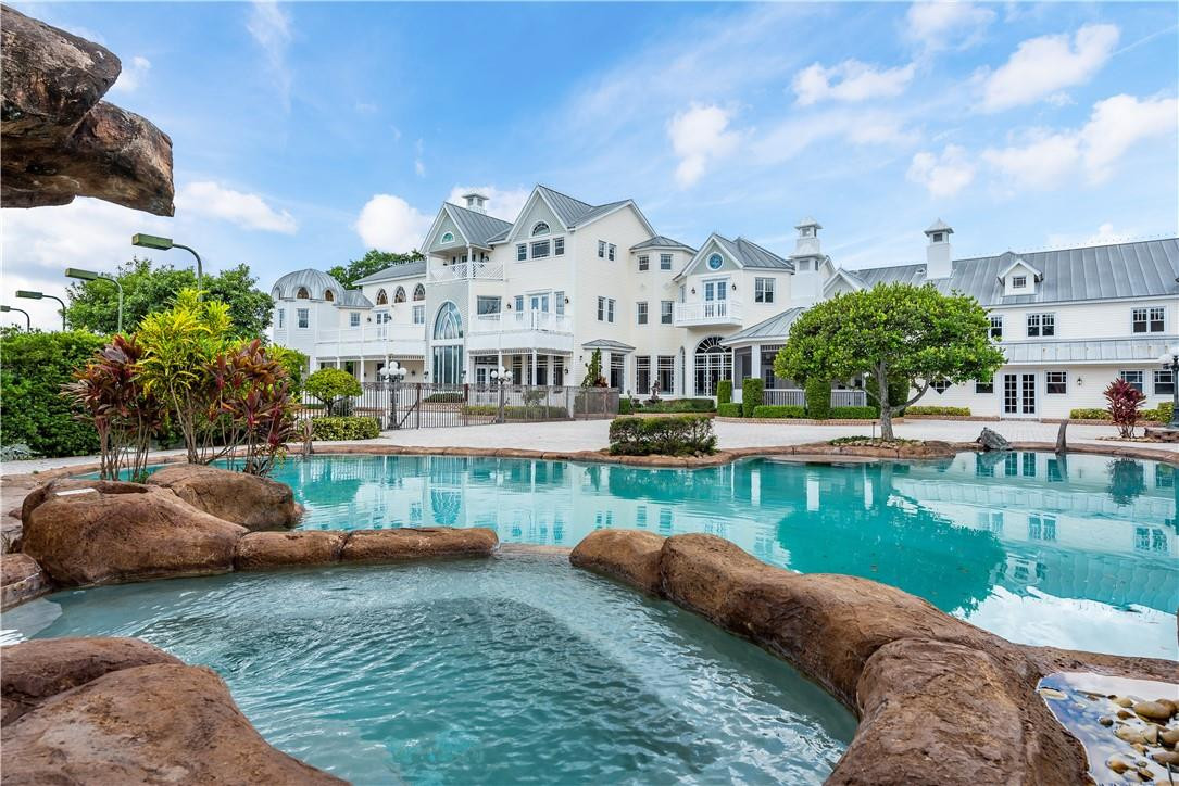 Sunshine Ranches - Residential