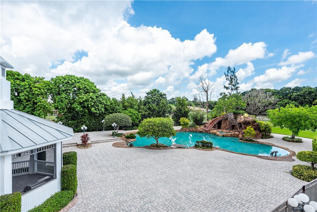 Sunshine Ranches - Residential