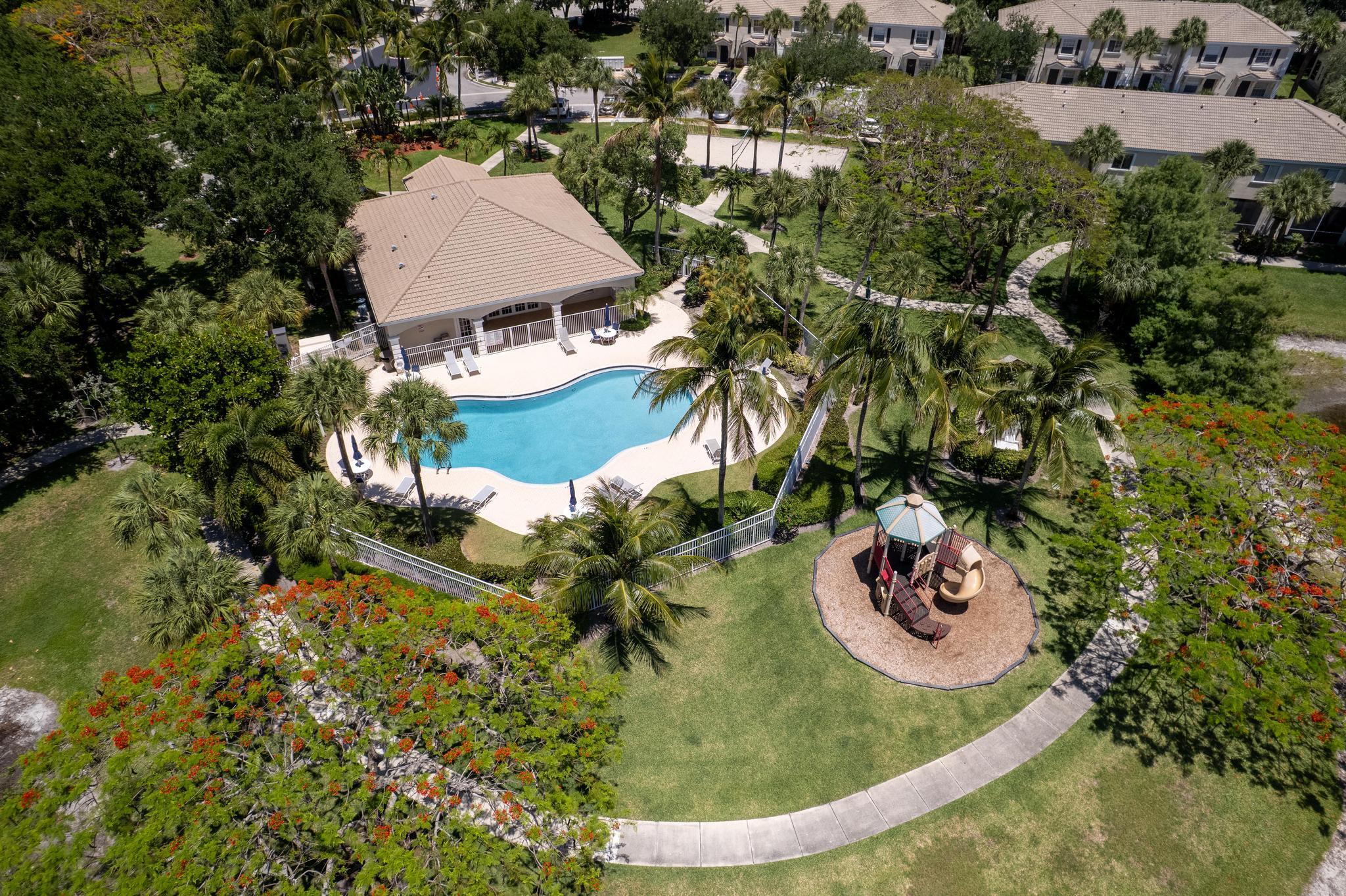 PALMBROOKE TOWNHOMES - Residential