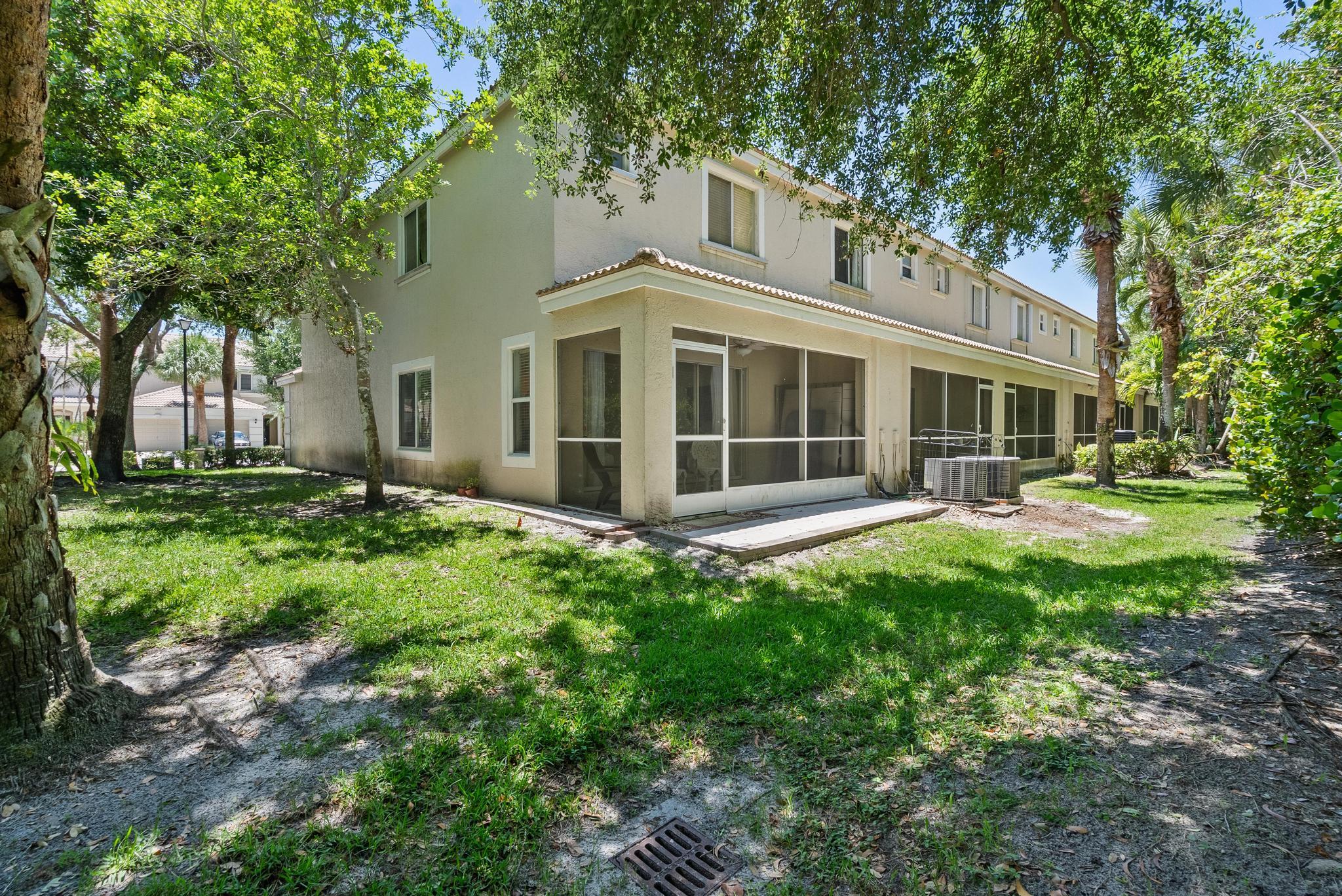 PALMBROOKE TOWNHOMES - Residential