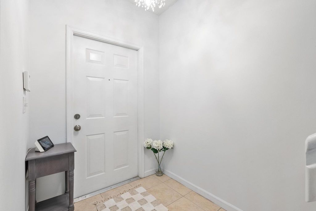 Photo of 4727 Palmbrooke Circle, West Palm Beach, FL 33417 (MLS # B26028872)