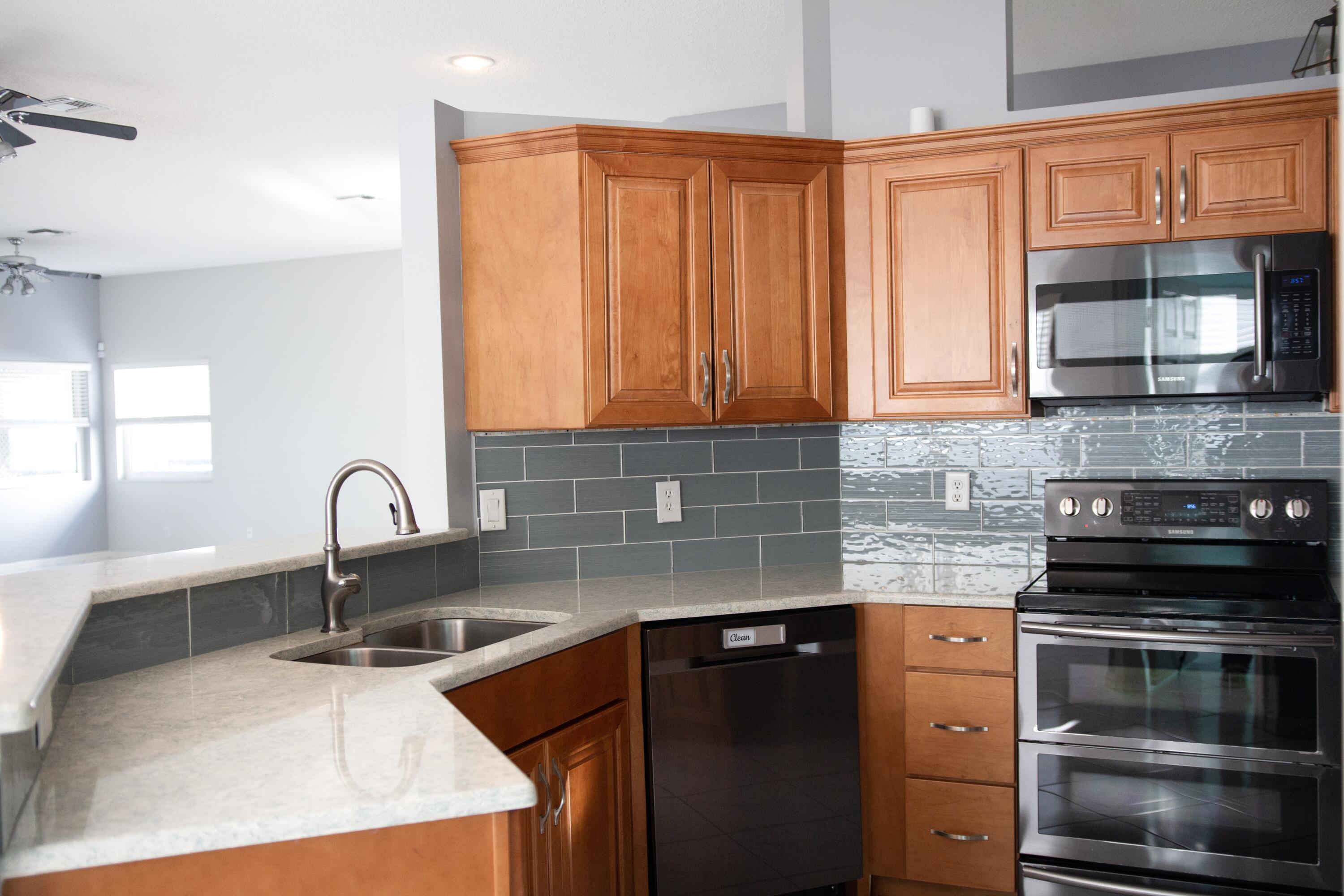 MARINER VILLAGE - Residential