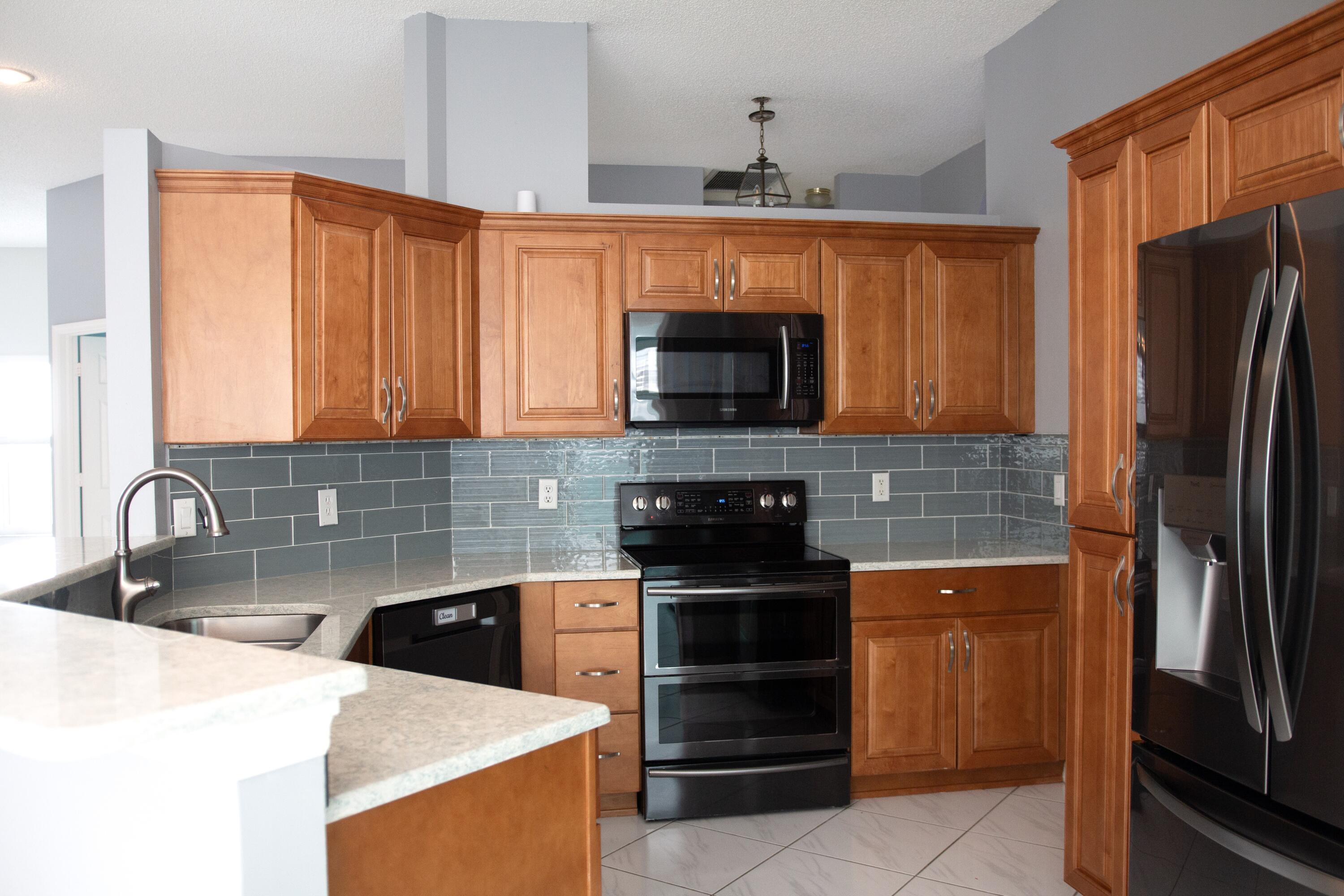 MARINER VILLAGE - Residential