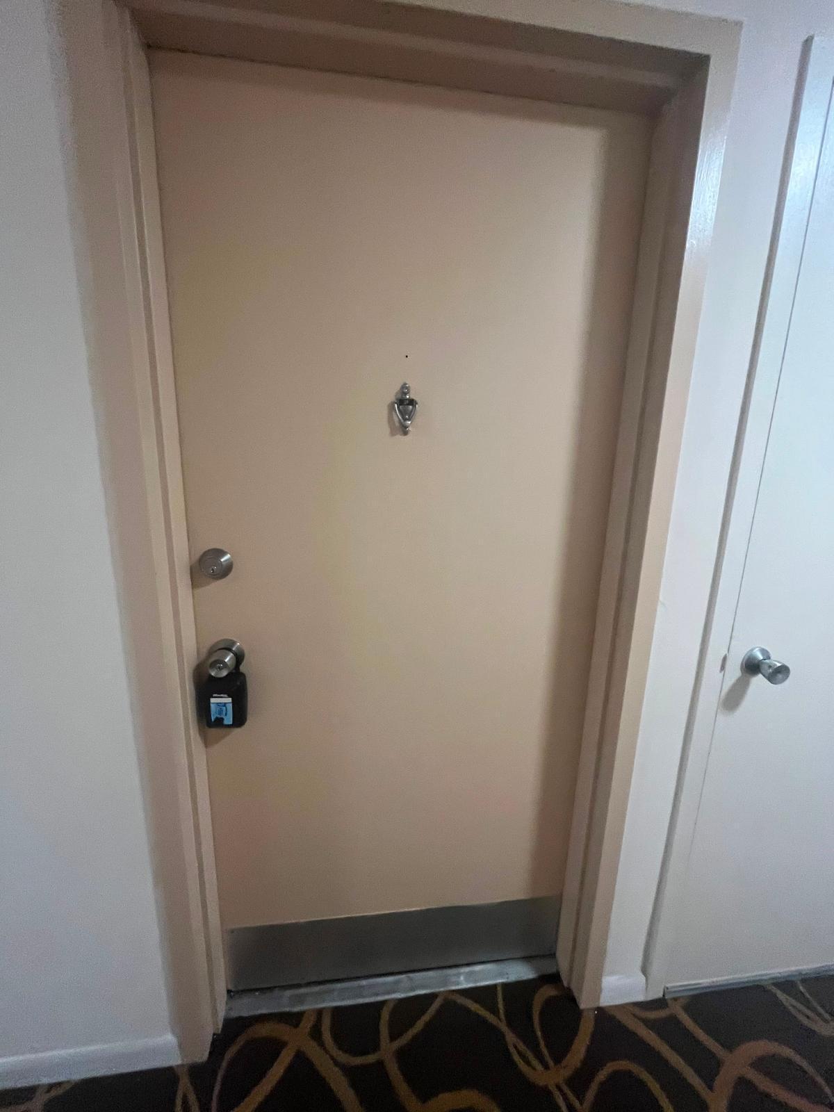 480 EXECUTIVE CENTER Drive 2F