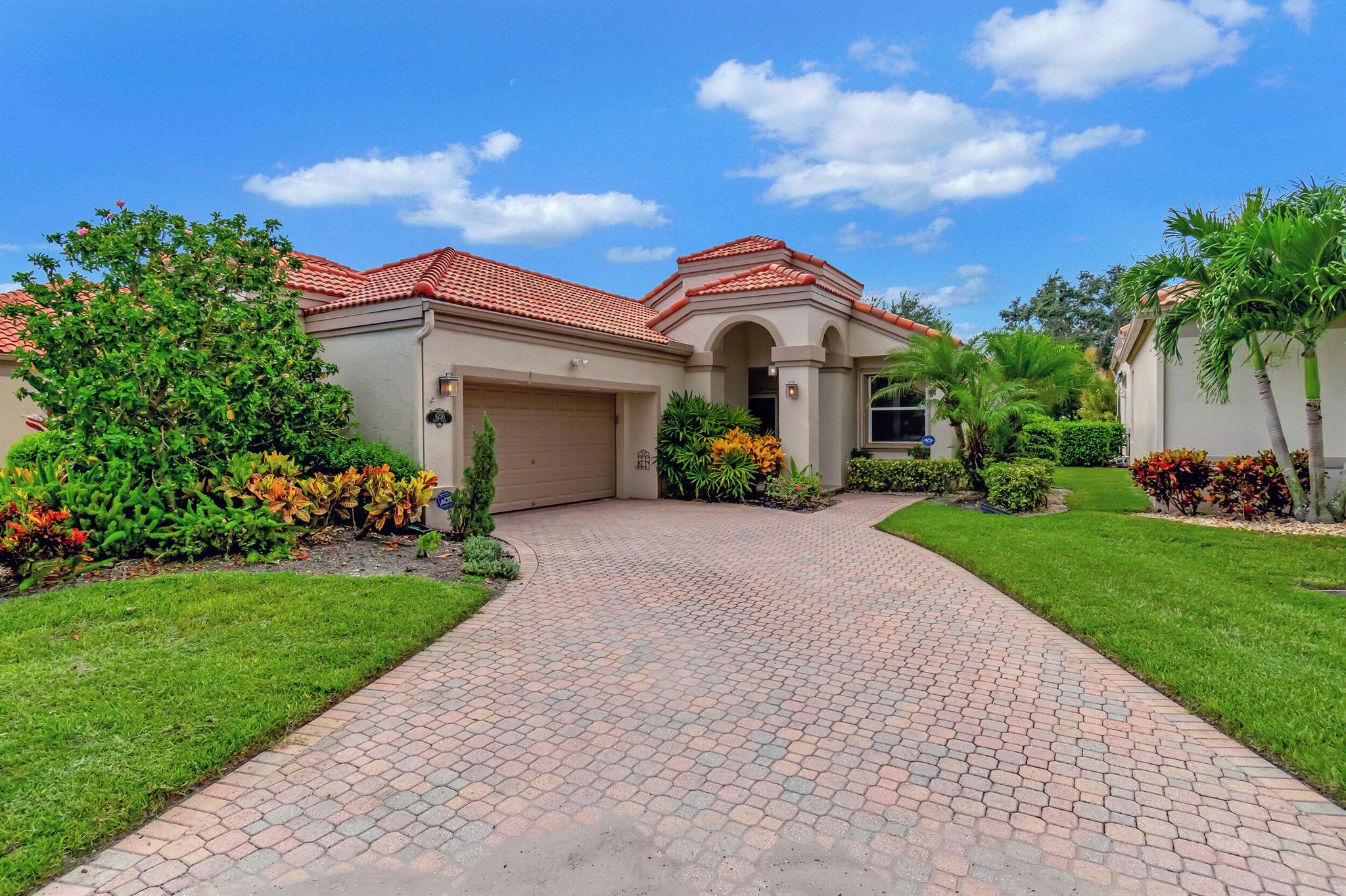View Boynton Beach, FL 33437 house