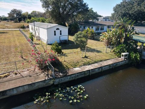 209 SE 8th Street Okeechobee FL 34974
