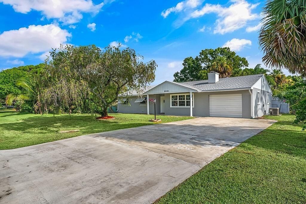 Photo of 8406 Pensacola Road, Fort Pierce, FL 34951 (MLS # R11010998)