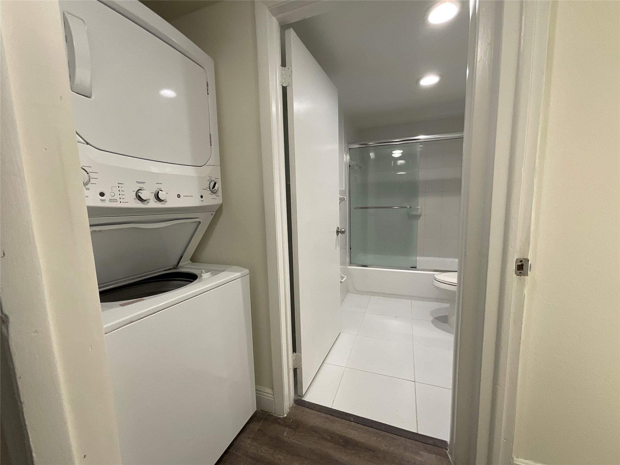 19455 NE 10 Ave 2-301