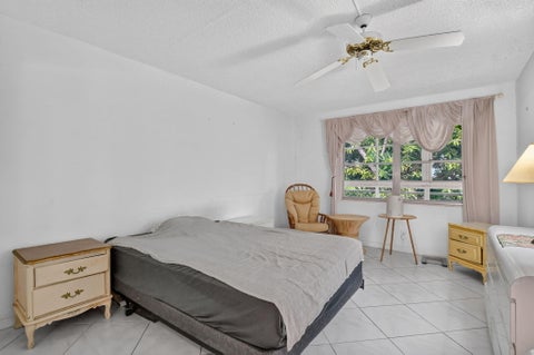 Tiny photo for 4025 Swansea B #4025, Deerfield Beach, FL 33442 (MLS # B26083770)