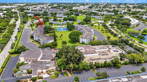 Tiny photo for 4025 Swansea B #4025, Deerfield Beach, FL 33442 (MLS # B26083770)