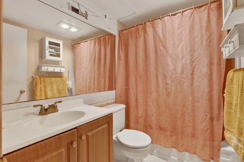 Tiny photo for 4025 Swansea B #4025, Deerfield Beach, FL 33442 (MLS # B26083770)