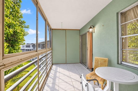 Tiny photo for 4025 Swansea B #4025, Deerfield Beach, FL 33442 (MLS # B26083770)