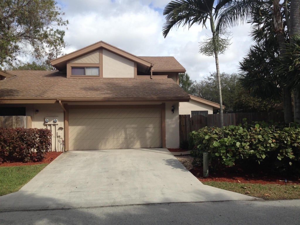 Photo of 7785 Stanway Place W, Boca Raton, FL 33433 (MLS # R10898416)