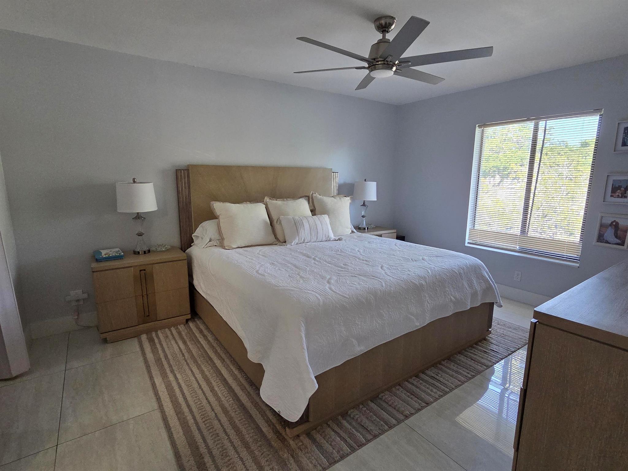 PALM CLUB VILLAGE II COND - Residential