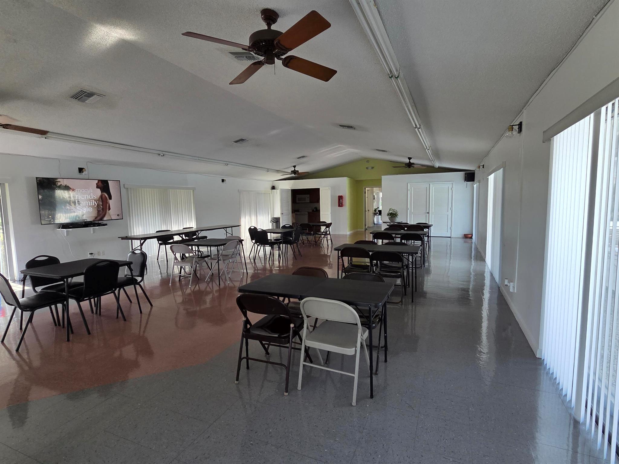 PALM CLUB VILLAGE II COND - Residential