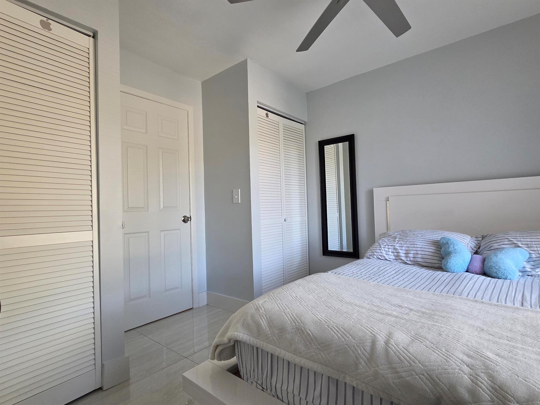 PALM CLUB VILLAGE II COND - Residential