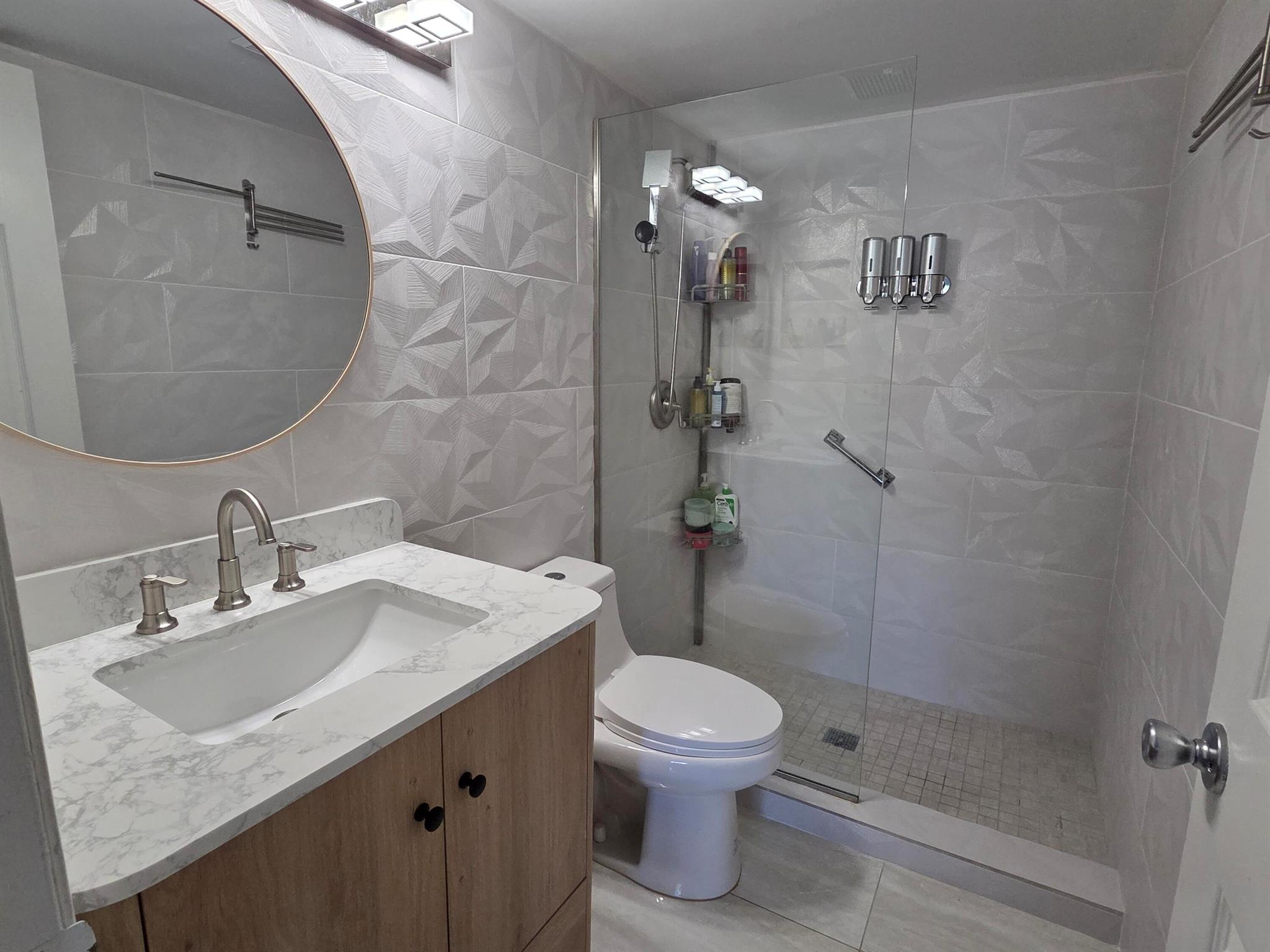 PALM CLUB VILLAGE II COND - Residential