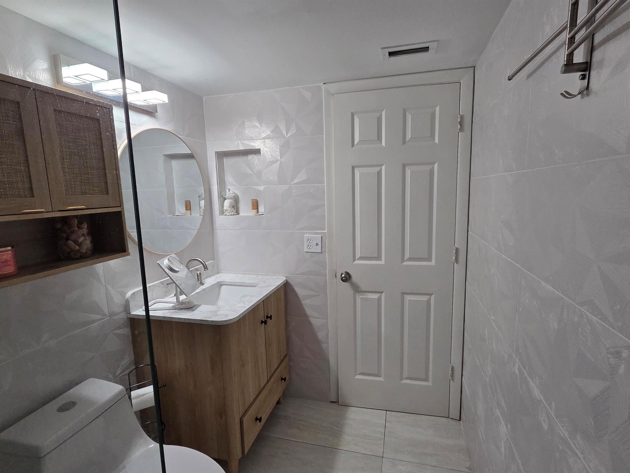 PALM CLUB VILLAGE II COND - Residential