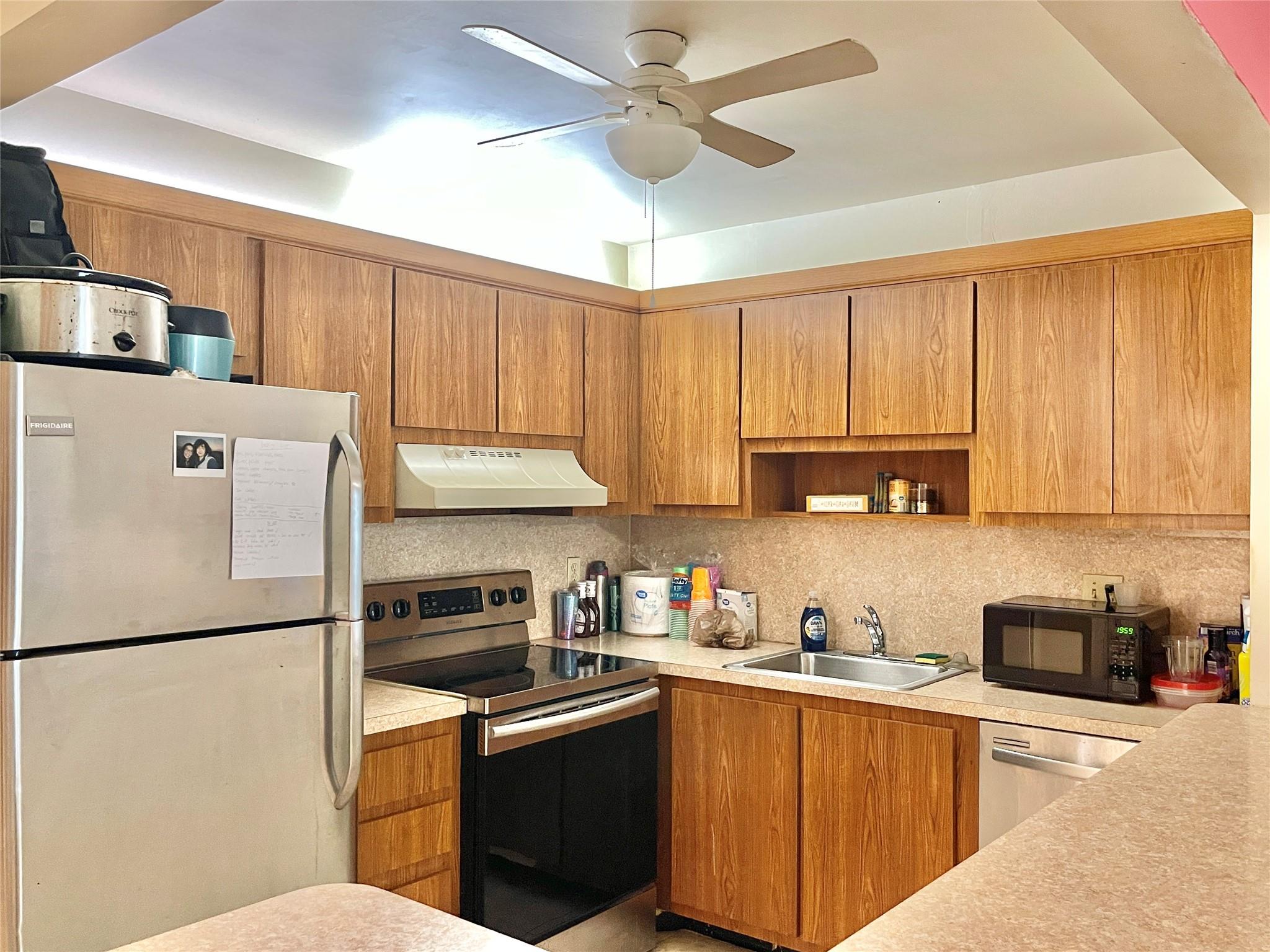 257 S Cypress Rd 415