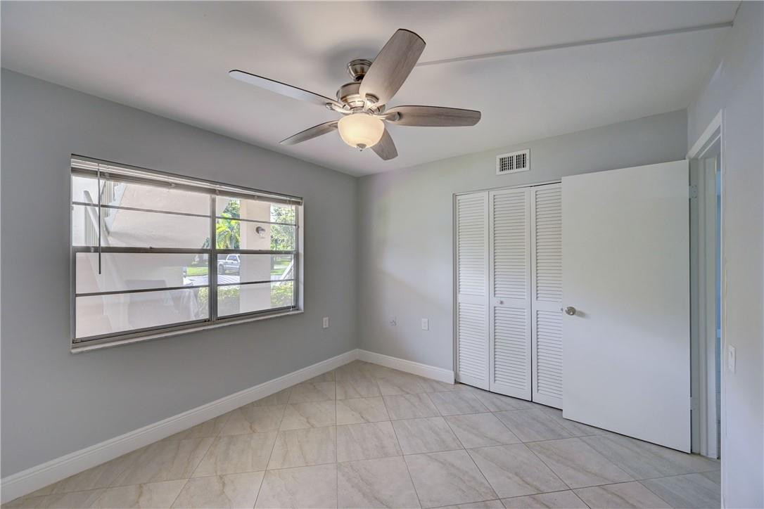 WYNMOOR/NASSAU - Residential
