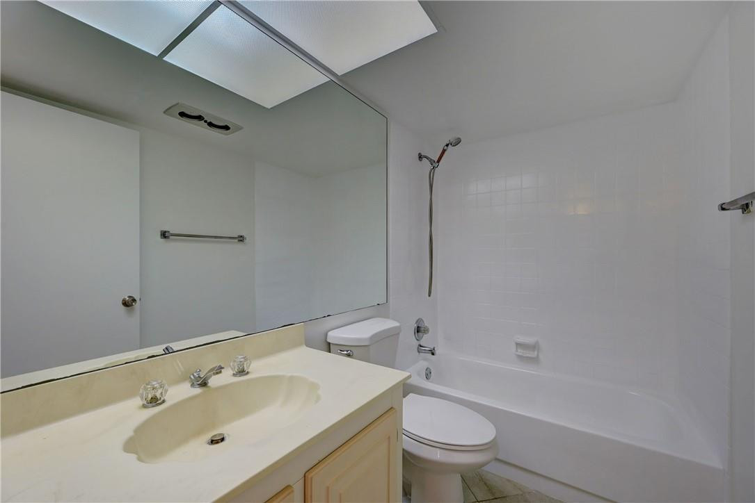 WYNMOOR/NASSAU - Residential