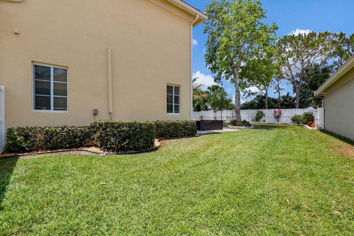 Andros Isle - Residential Lease