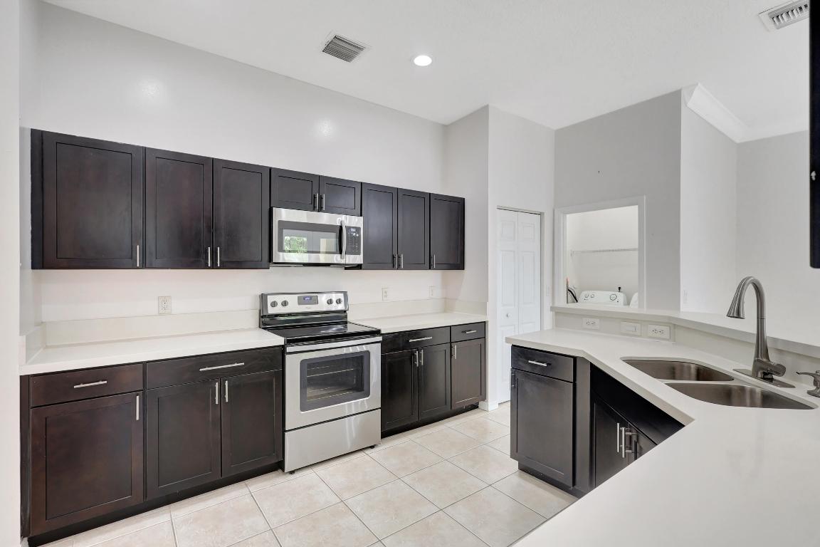 Andros Isle - Residential Lease