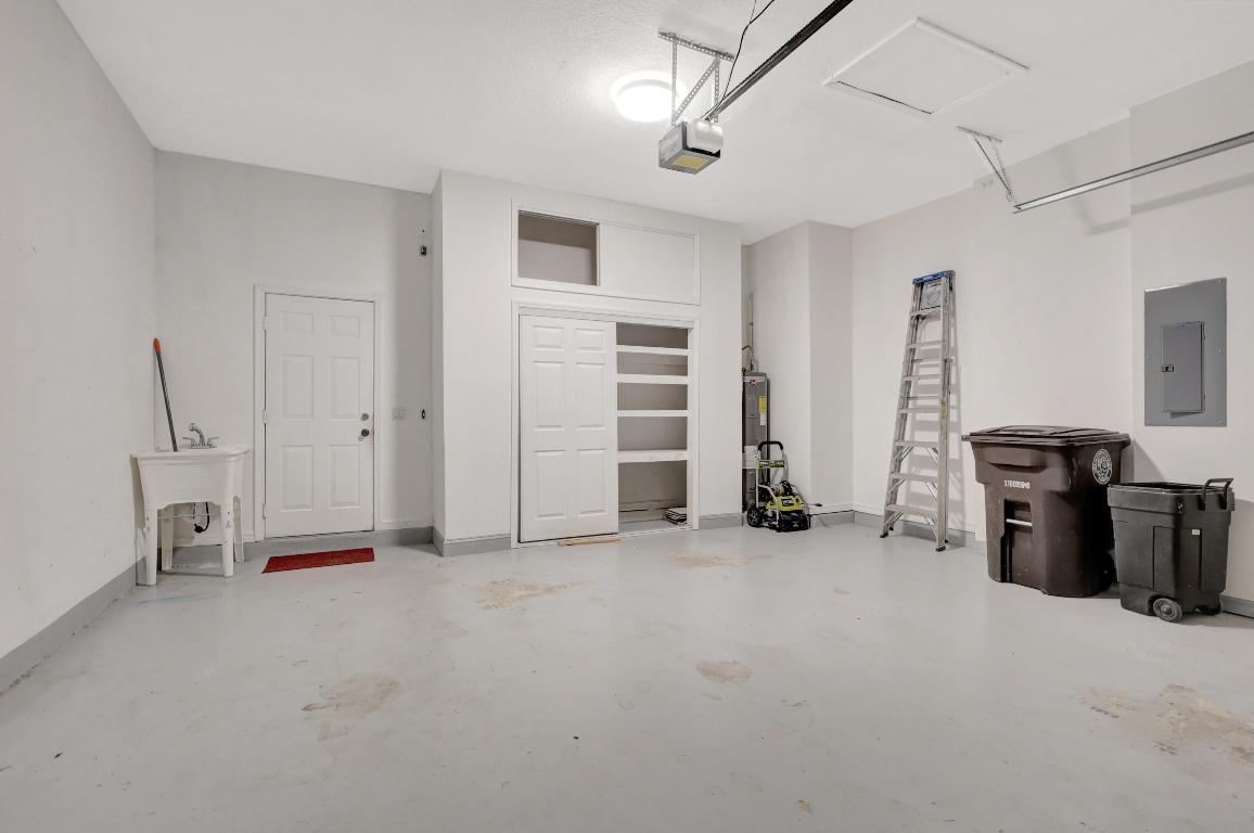 Andros Isle - Residential Lease