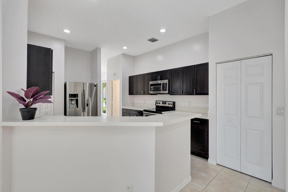 Andros Isle - Residential Lease