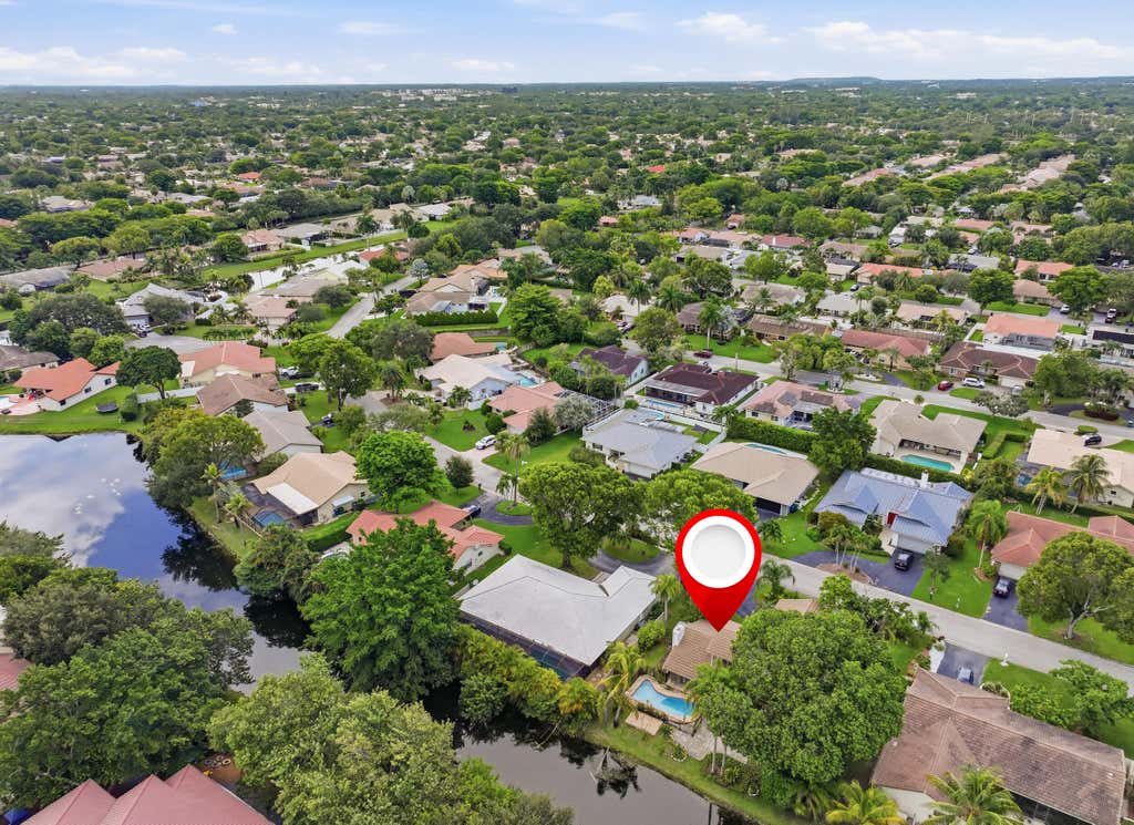 Photo of 1348 NW 113TH Terrace, Coral Springs, FL 33071 (MLS # B26068764)