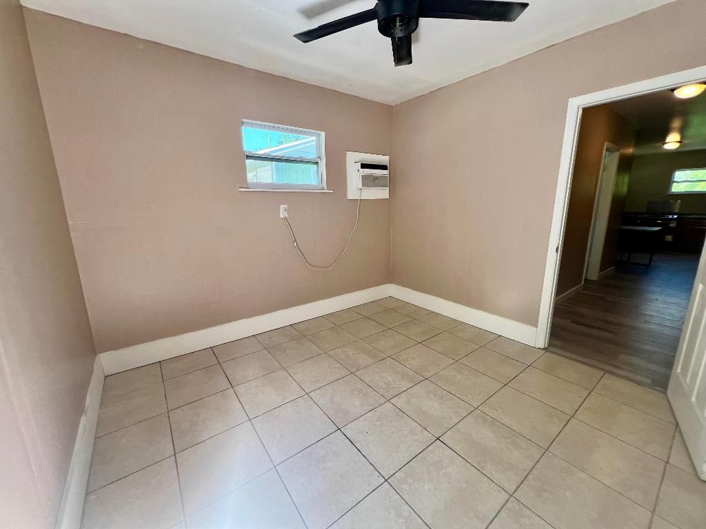 Photo of 3261 S Us Highway 1 #10, Fort Pierce, FL 34982 (MLS # R11142931)
