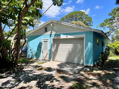 Photo of 3261 S Us Highway 1 #10, Fort Pierce, FL 34982 (MLS # R11142931)