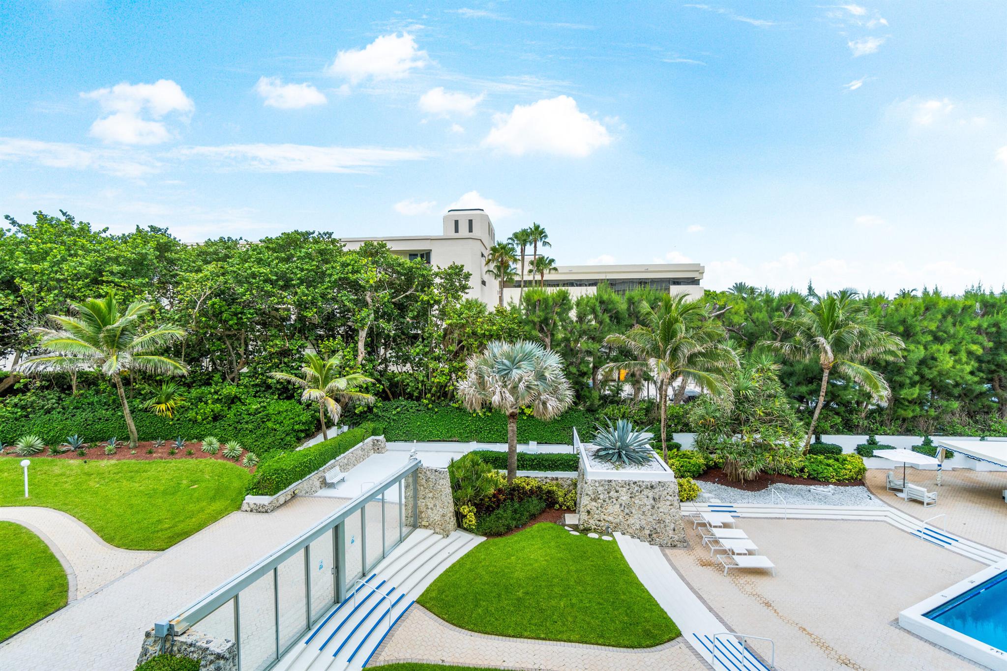 AMBASSADOR II CORP - Residential Lease