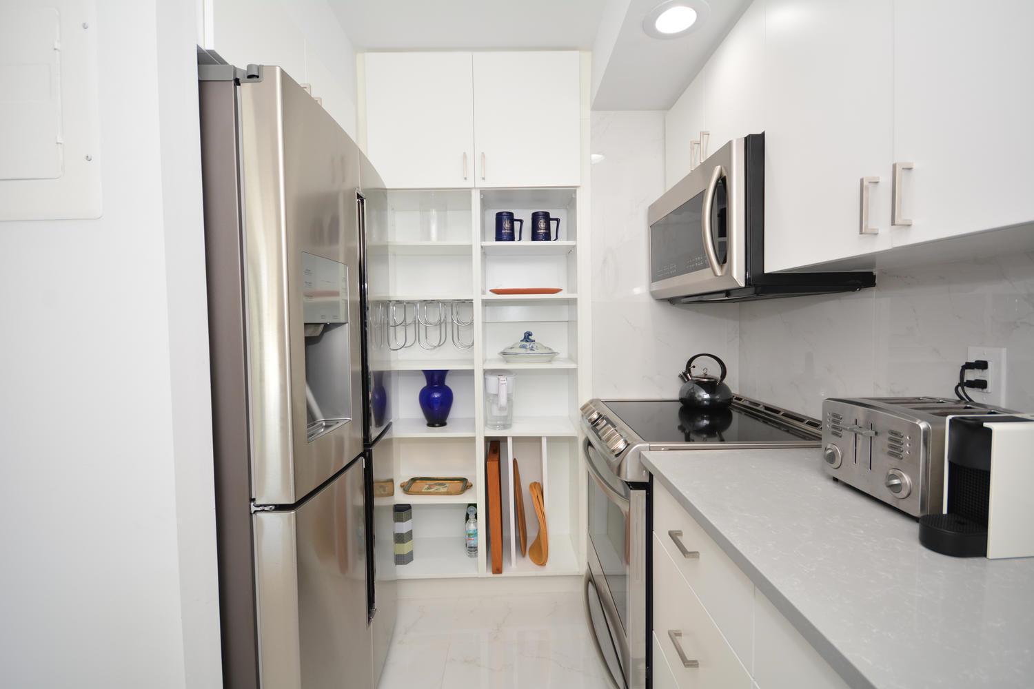AMBASSADOR II CORP - Residential Lease
