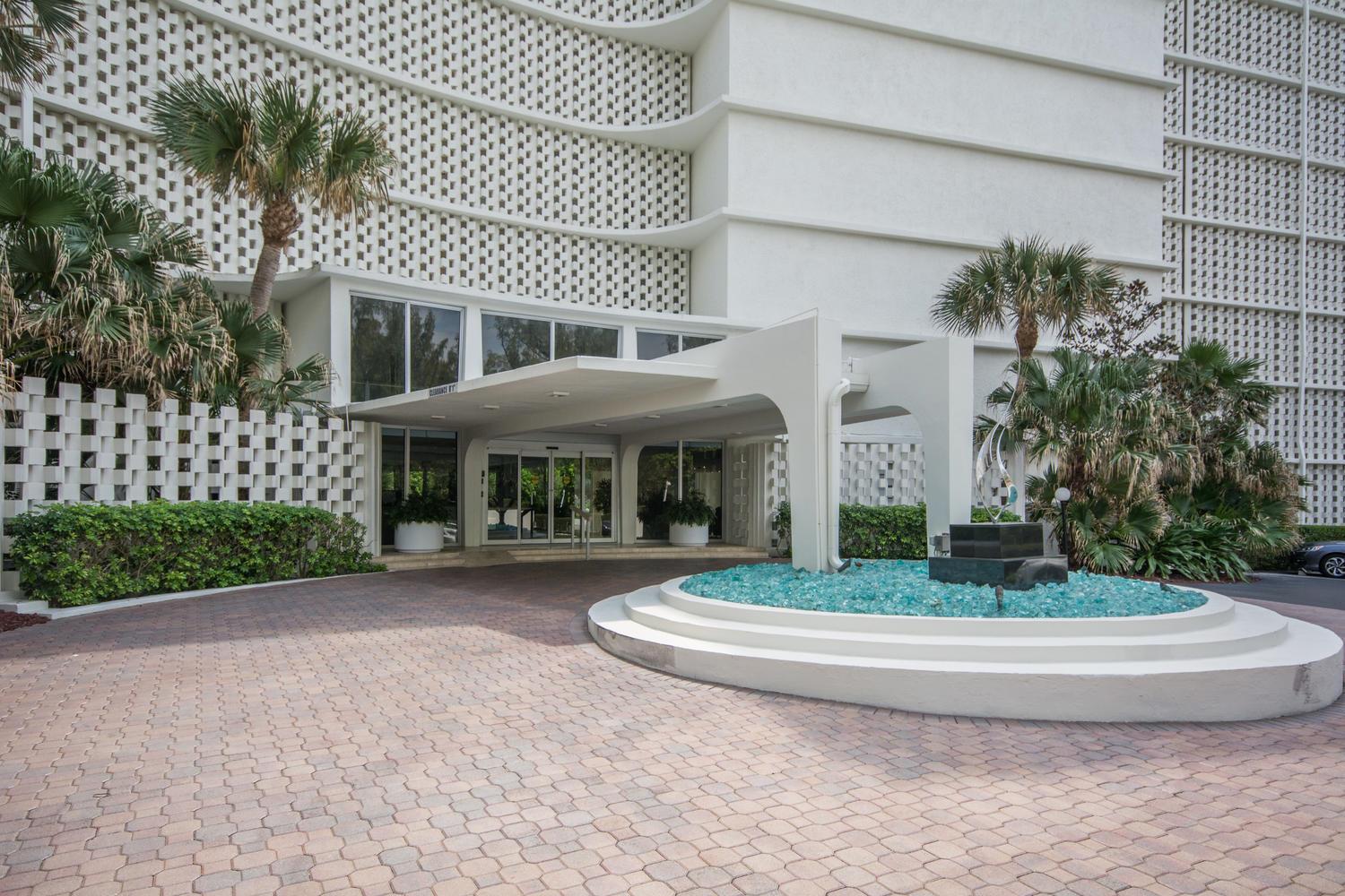 AMBASSADOR II CORP - Residential Lease