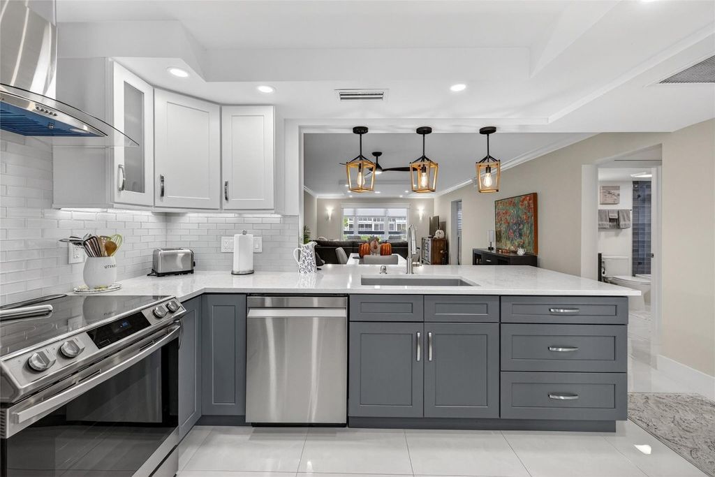 Photo of 3306 Aruba Way #B2, Coconut Creek, FL 33066 (MLS # F10538516)