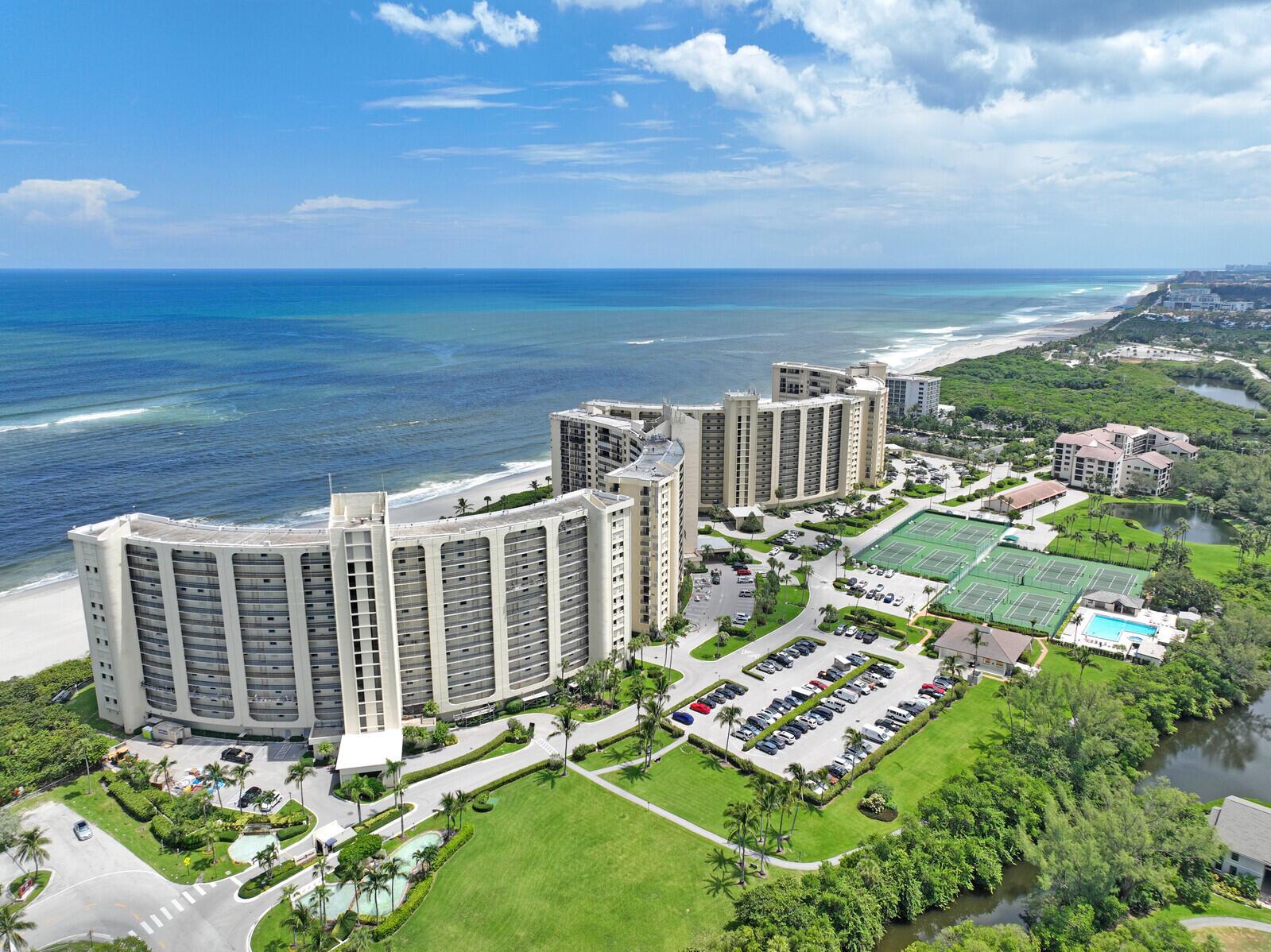 400 Ocean Trail Way 909