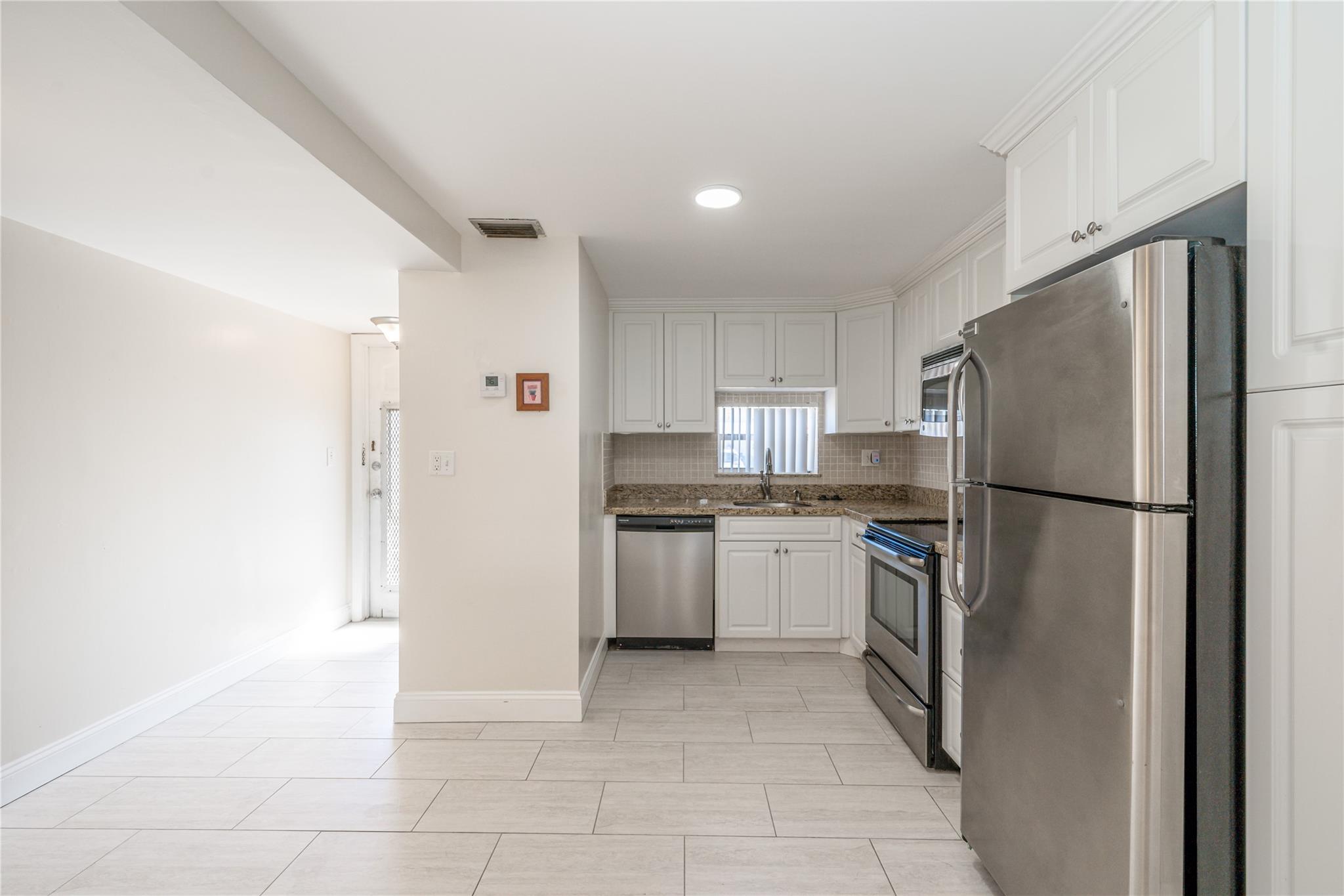 Hollybrook Golf & Tennis - Residential Lease