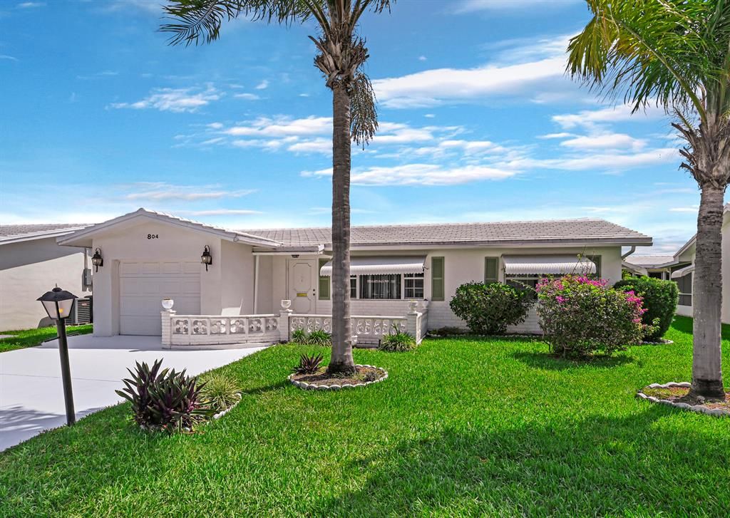 Photo of 804 SW 18th Court, Boynton Beach, FL 33426 (MLS # R10712729)