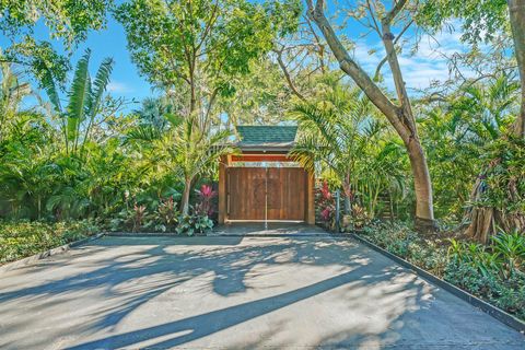 250 Essex Lane West Palm Beach FL 33405