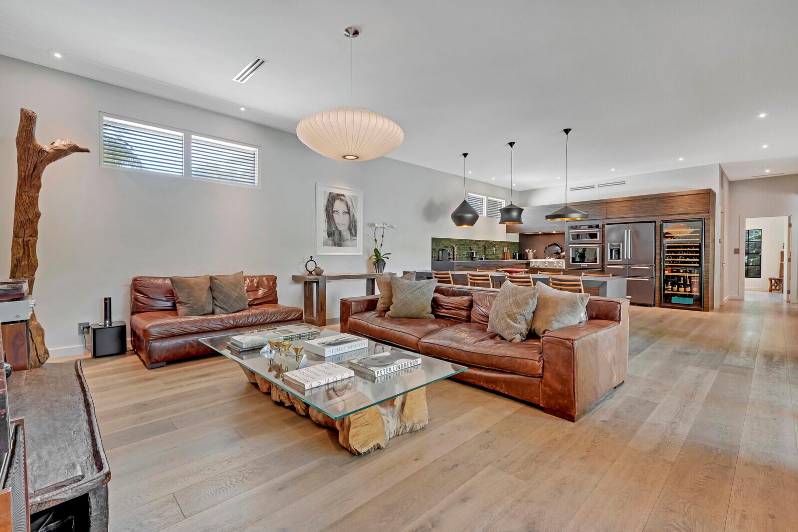 Essex Lane - Residential