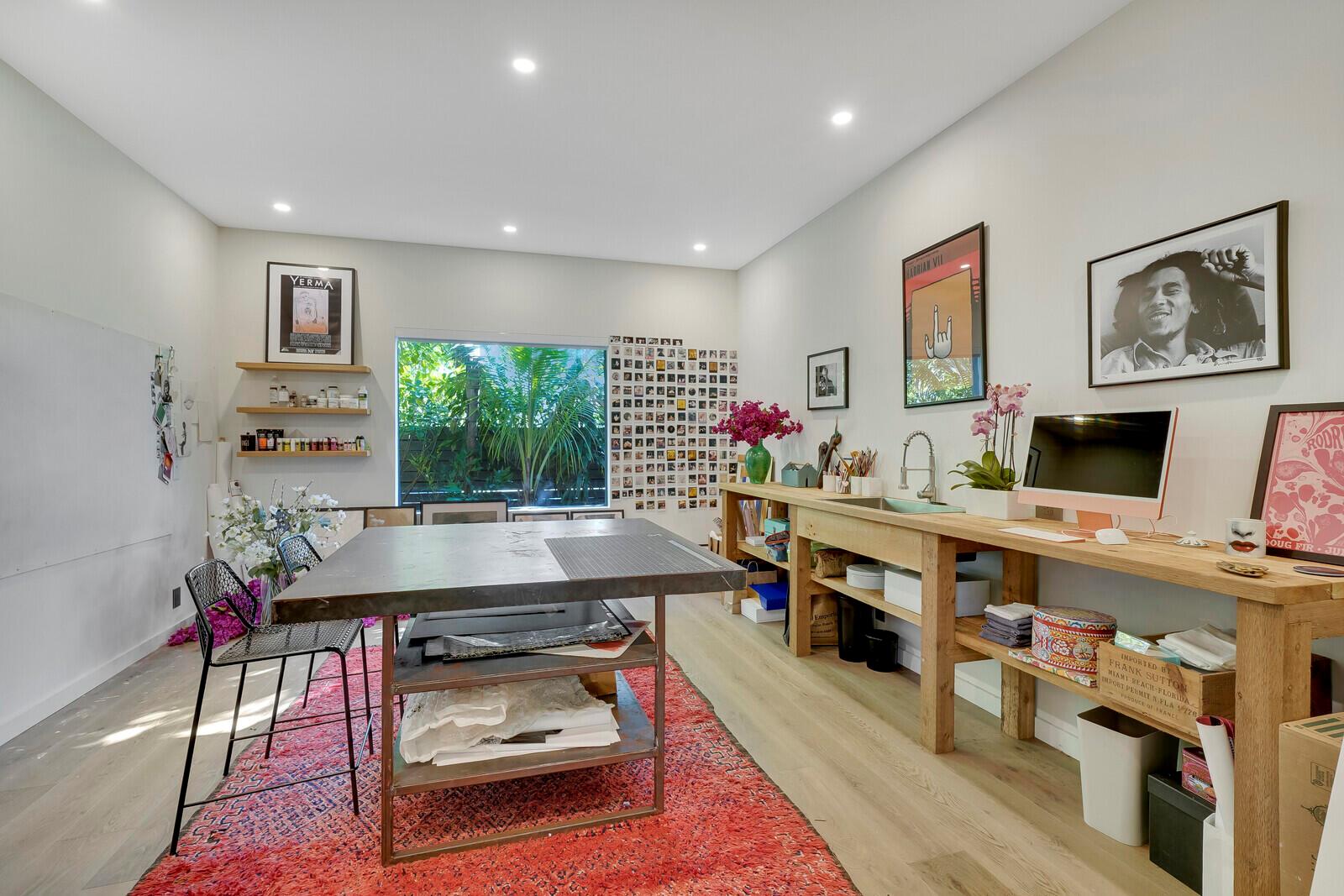 Essex Lane - Residential