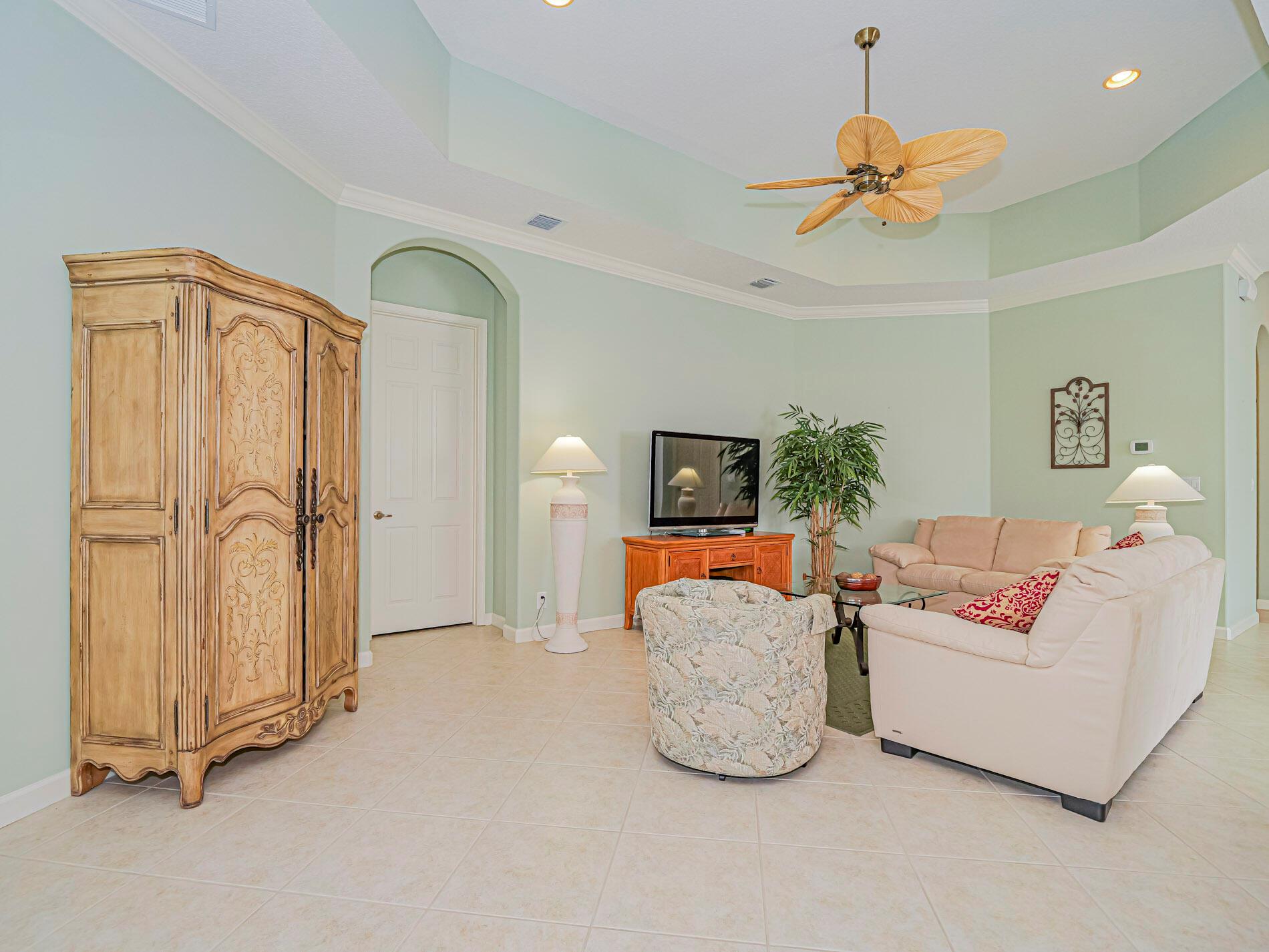 SUMMERFIELD - Residential