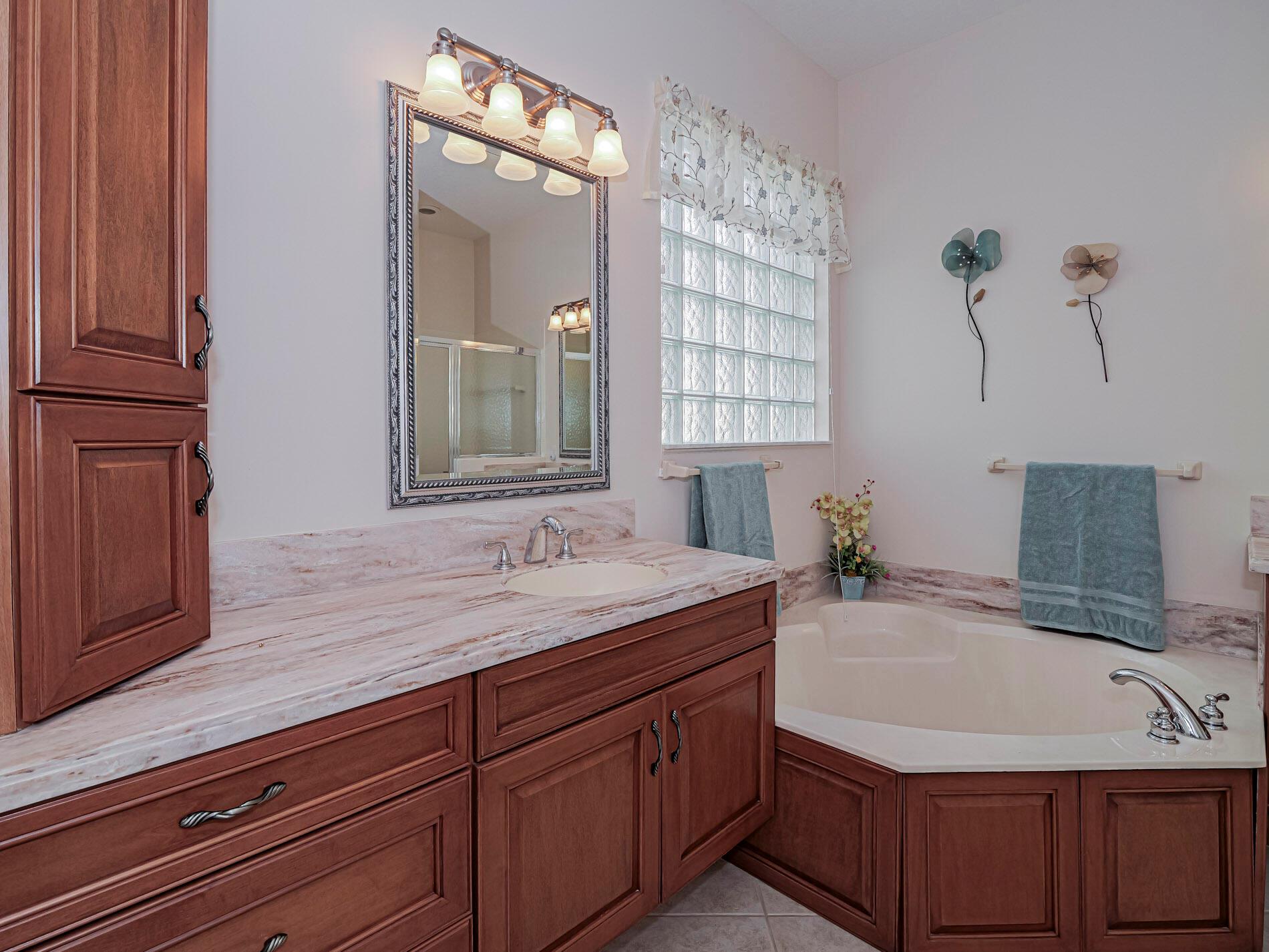 SUMMERFIELD - Residential